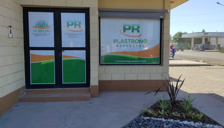 plastrong-repuestos-empresa